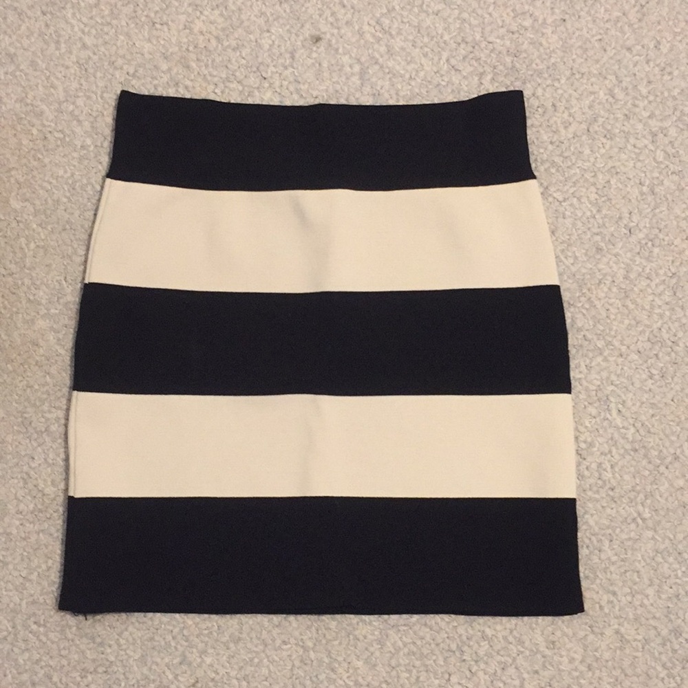 Women’s skirt, size M